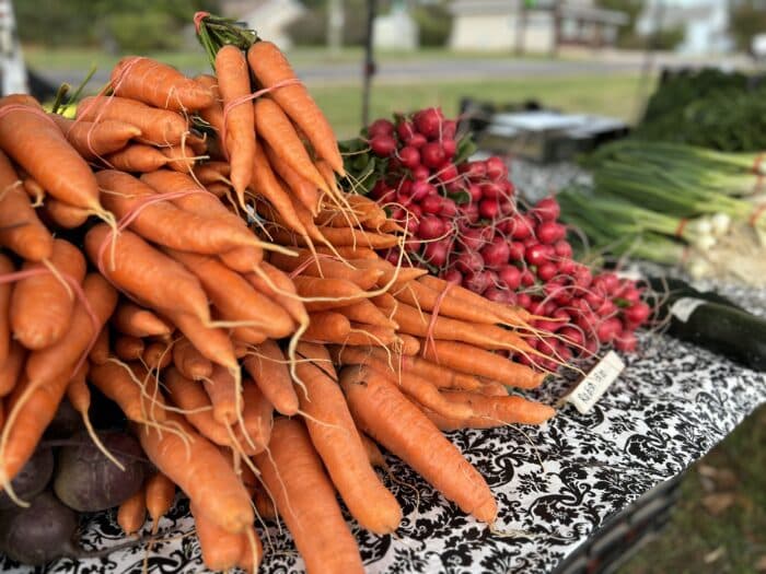 farmermarket carrots