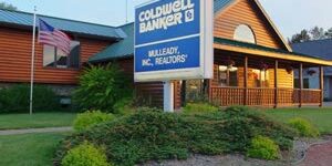 300_ColdwellBanker-Mulleady_CBMulleady_Eagle_River_Office