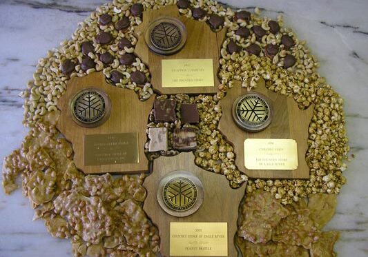 307_Country_Store_of_Eagle_River_website_pictures_053