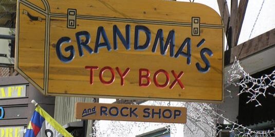 374_Grandmas_Toy_Box_Grandmas_Toy_Box_Sign