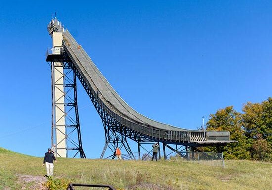 537_Copper_Peak_copperpeakfall270-crop-u372